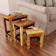 Carica l&#39;immagine nel visualizzatore di Gallery, Tavolini Impilabili Set 3 pz in Legno Vintage di Recupero