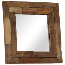 Laden Sie das Bild in den Galerie-Viewer, Specchio in Legno Massello di Recupero 50x50 cm