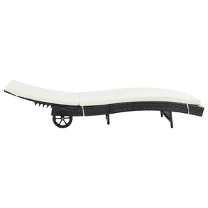 Lettini Prendisole 2 pz con Ruote con Cuscini Bianchi in Polyrattan Nero